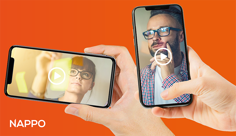 How do smartphone users consume videos?